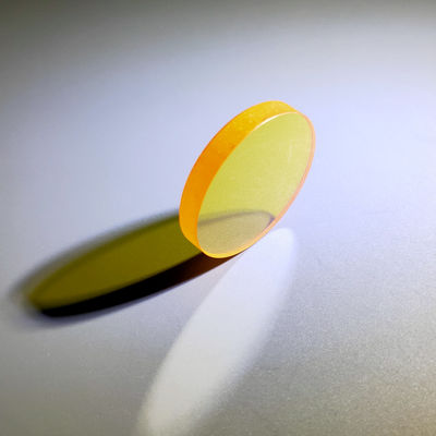 Bộ lọc kính quang chất lượng bề mặt từ 10/5 đến 60/40 với đường kính từ 1,5 mm đến 300 mm và lớp phủ tùy chỉnh